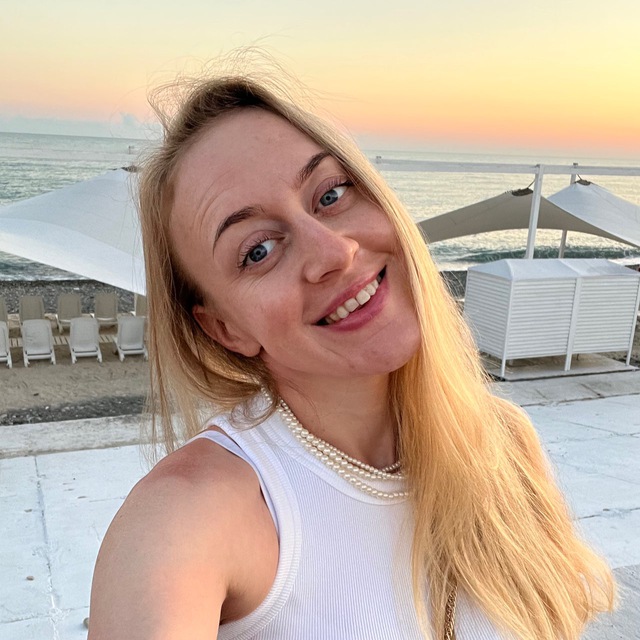 Яна МогуСама